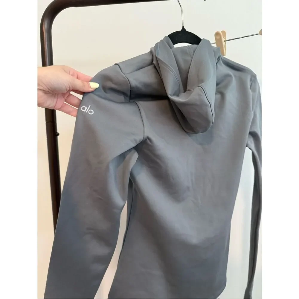 Alo Yoga Airlift Winter Warm Hooded Runner
